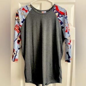Medium LuLaRoe randy dog 3/4 sleeve